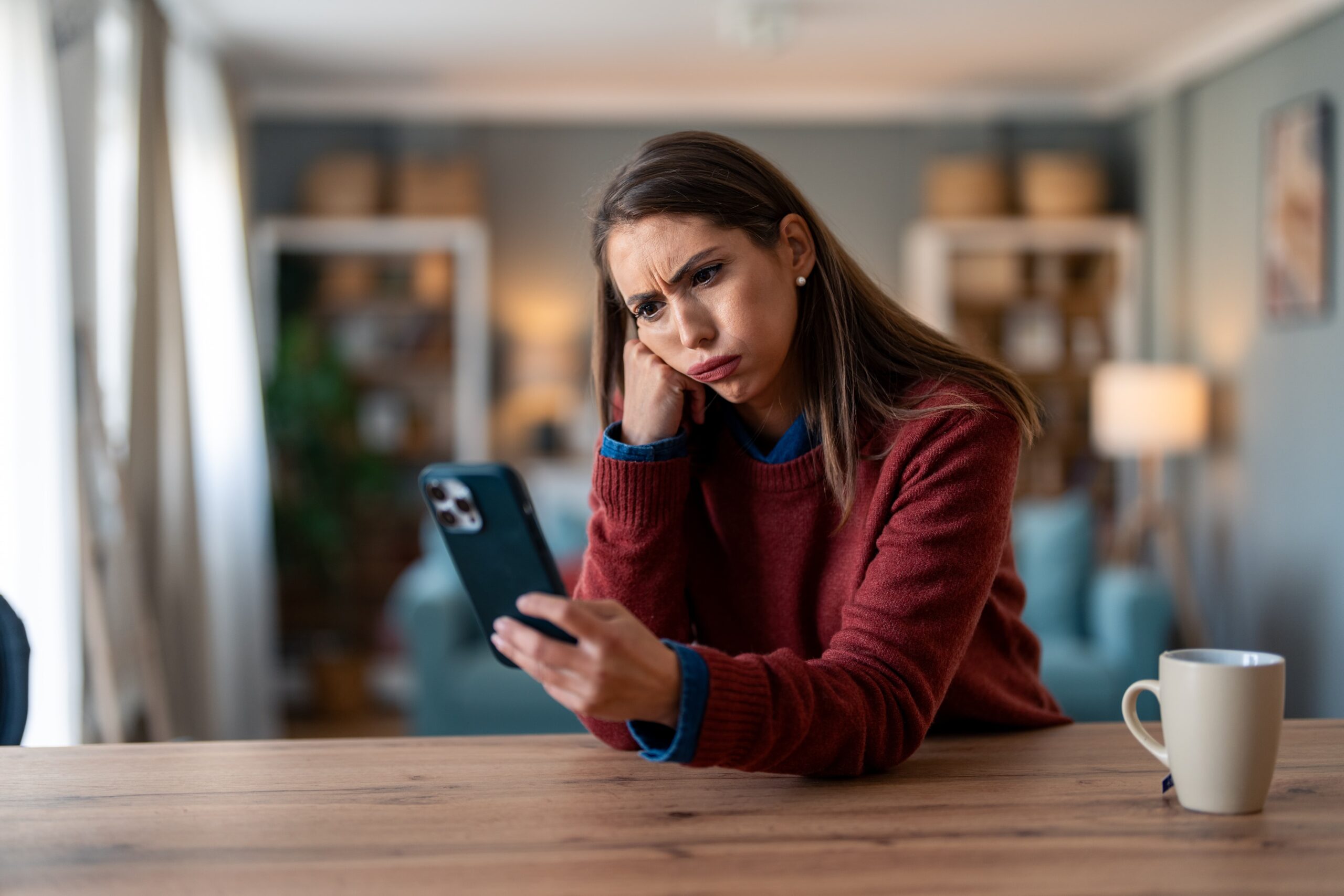 Consumer confused by unclear brand messaging on digital platforms